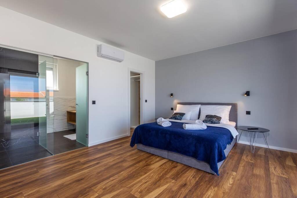 Villa Aurus - Luxury 5 Bedroom Vir Εξωτερικό φωτογραφία